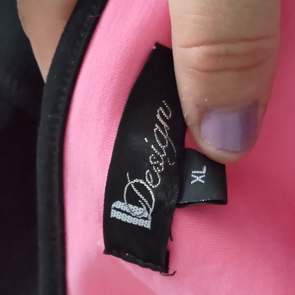 Asymmetrical Pink and Black Vest size XL - Picture 2 of 7